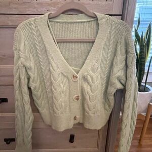 Green sweater and tank set